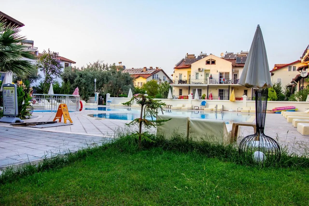 Tayfun Apart Hotel Ölüdeniz 3*,